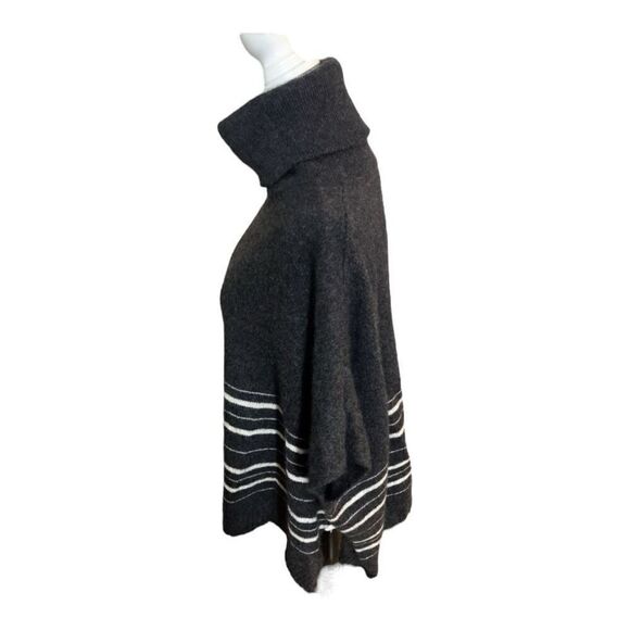360 Cashmere Gray White Striped Turtleneck Poncho Size Small 100% Cashmere Women - Picture 10 of 14